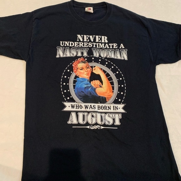 Fruit of the Loom Never Underestimate A Woman Who Was Born In August BlackT Sz L - Picture 1 of 6